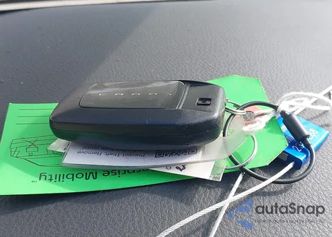 2025 Toyota Camry Le z USA, uszkodzony, nr VIN 4T1DAACK8SU516938